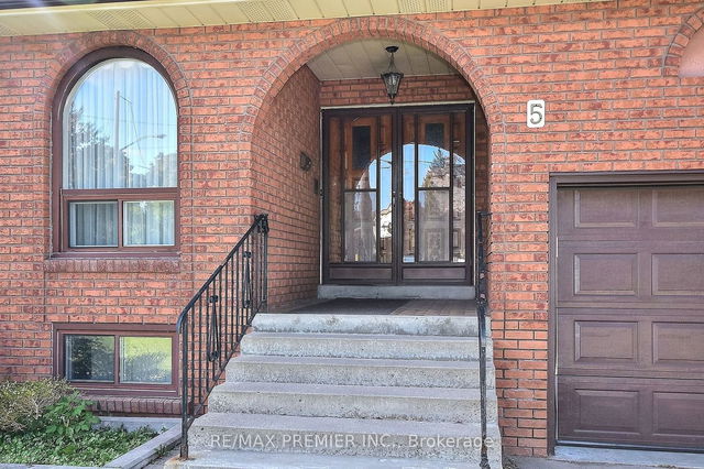 5 Pamcrest Drive
