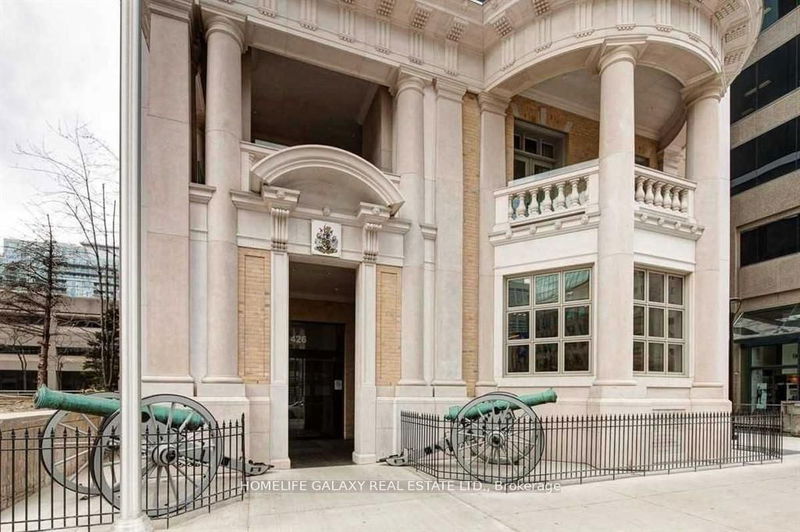 home for lease on 3702-426 University Avenue