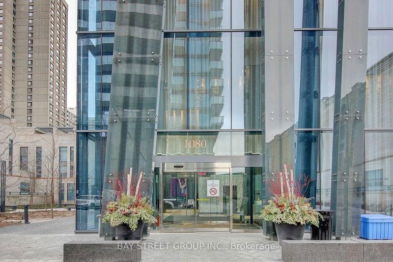 home for lease on 1108-1080 Bay Street