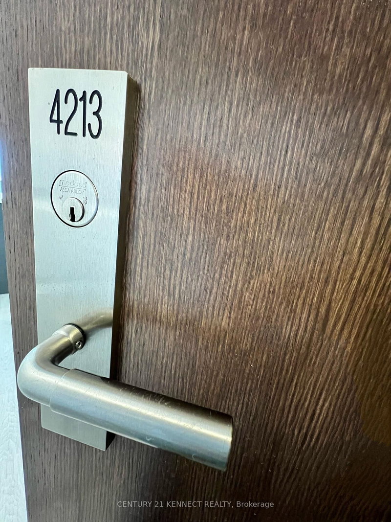 4213 - 386 Yonge St, Toronto, M5B 0A5 | Image 3