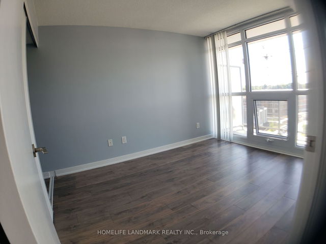 911 - 121 Mcmahon Drive