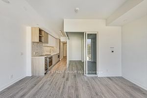 521 - 2020 Bathurst Street