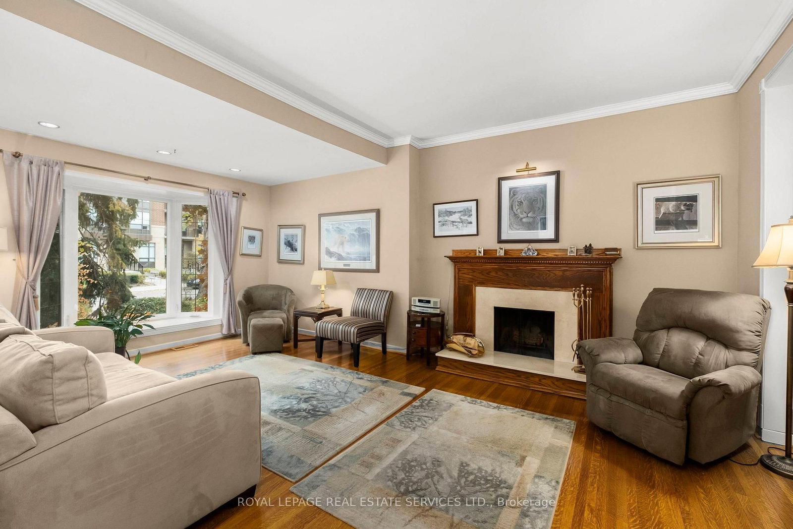 Listing Image 7