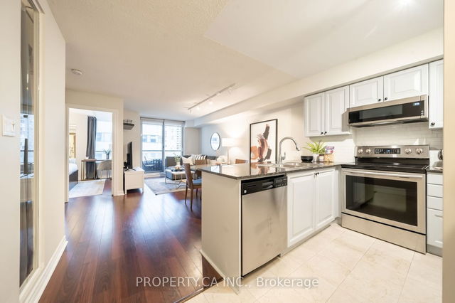 503 - 801 Bay Street