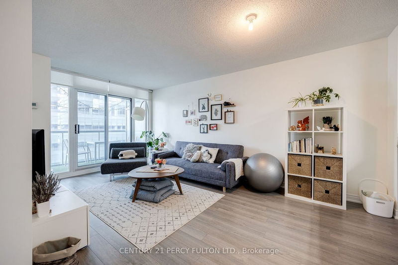 home for lease on 3203-30 Grand Trunk Crescent