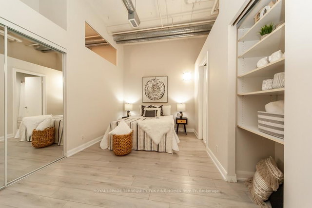 503 - 700 King Street W, Toronto | Sold, C8084316 | MrLOFT.ca