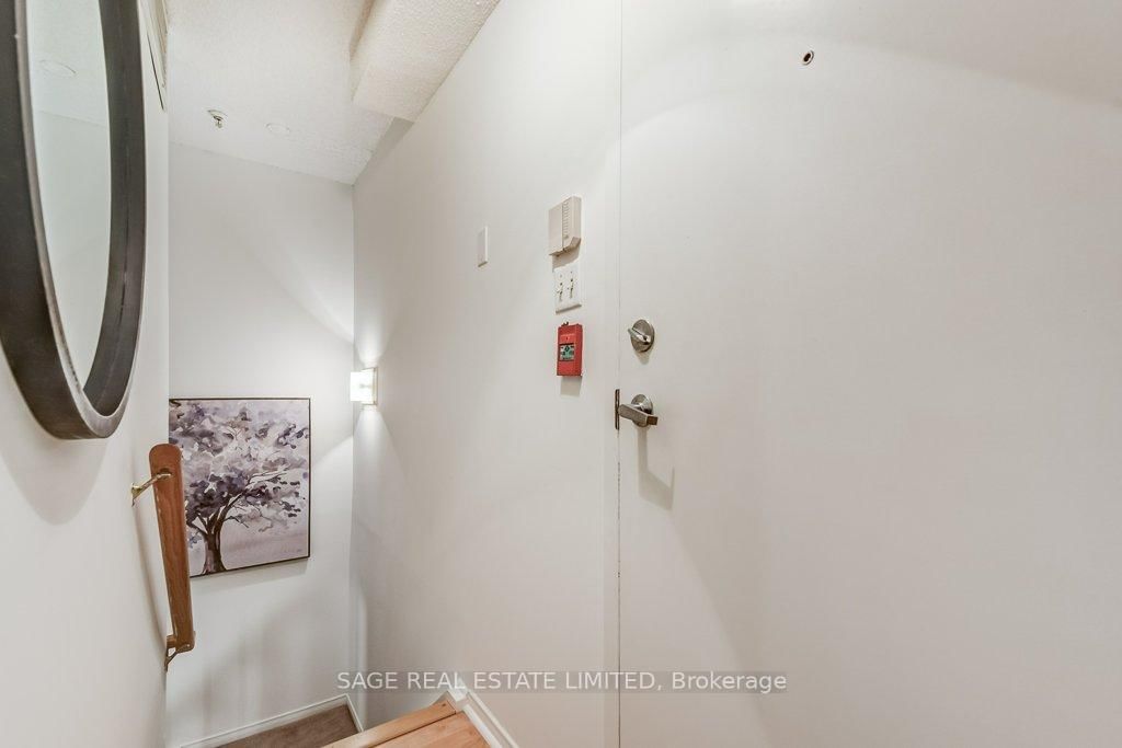 Listing Image 28