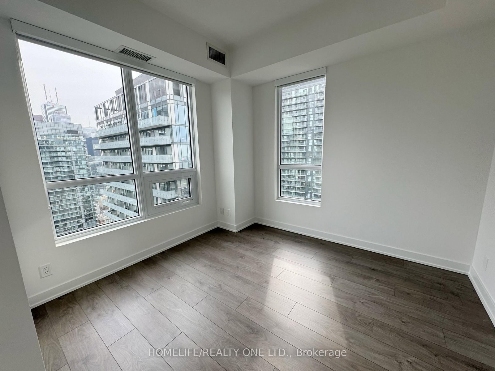 108 Peter Street, Unit 4205 - Photo 2