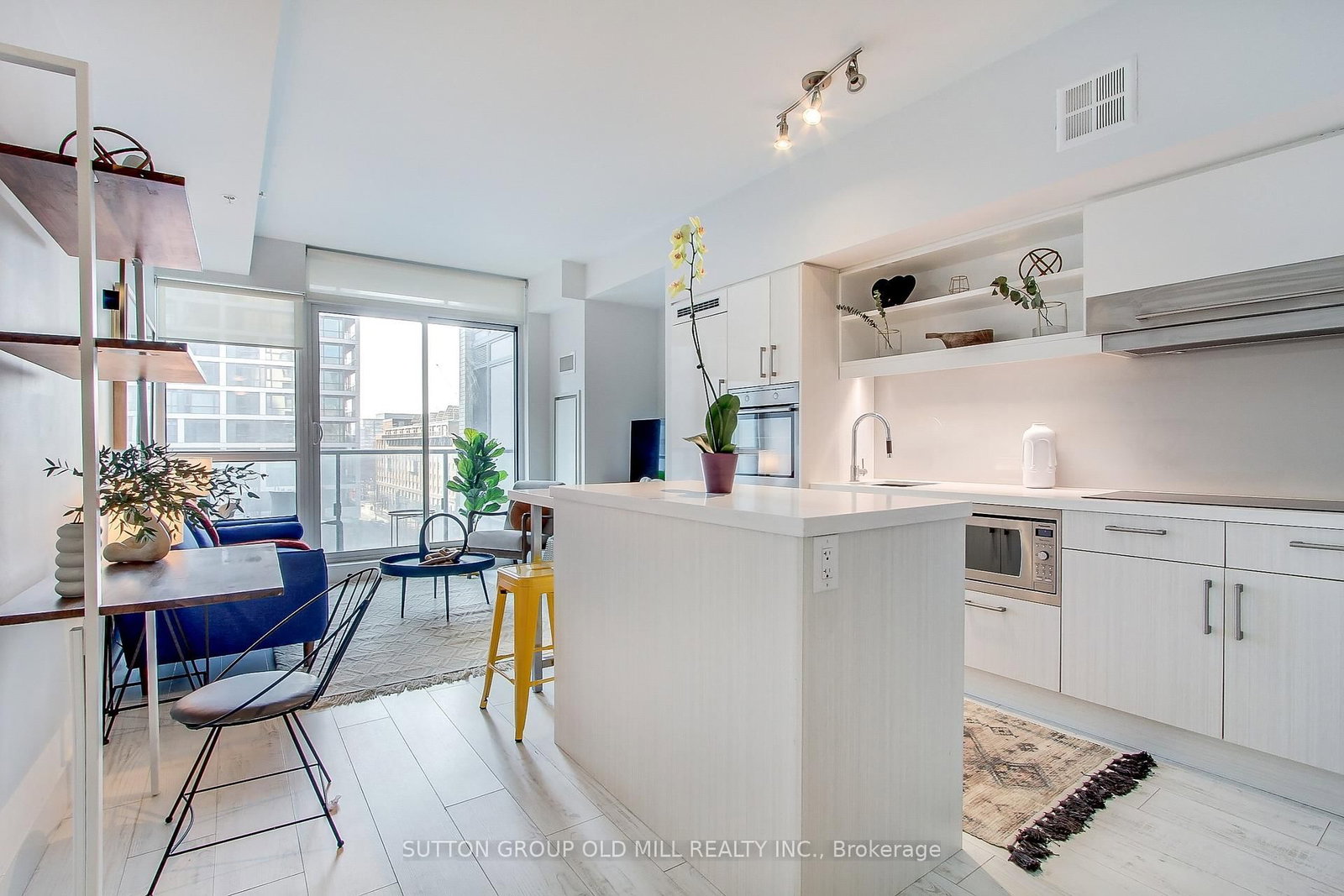 Listing Image 14
