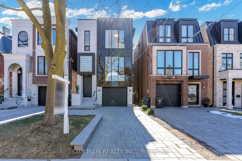 home for sale on 121 Glengrove Avenue W