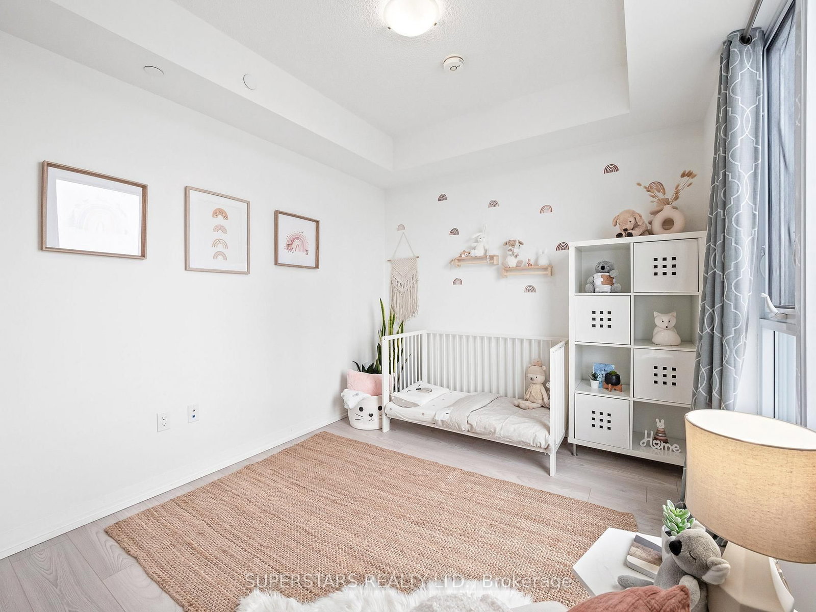 Listing Image 13