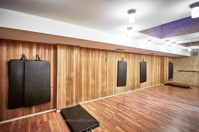 Room2