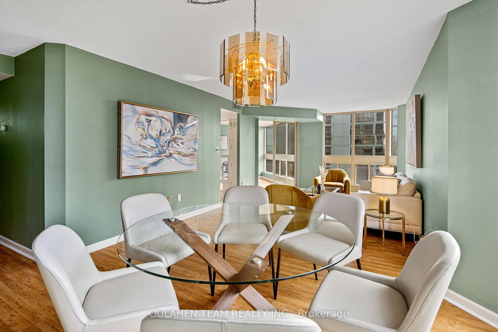 Listing Image 9