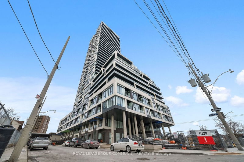 home for lease on 917-5 Defries Street