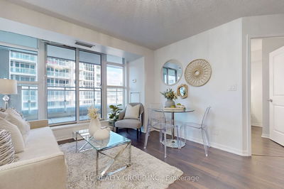 Unit 802 — 35 Bastion St, Toronto - Niagara image-0-3