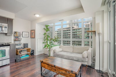 Unit 1717 — 35 Bastion St, Toronto - Niagara image-0-1