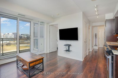 Unit 1717 — 35 Bastion St, Toronto - Niagara image-0-2