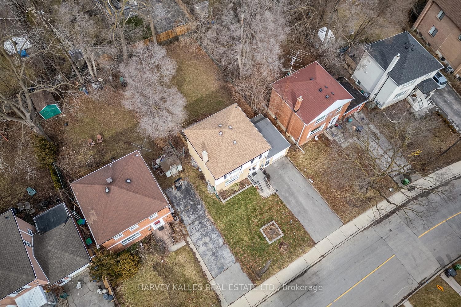 Listing Image 4