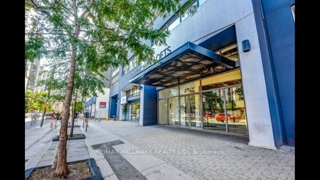 home for lease on 616-700 King Street W