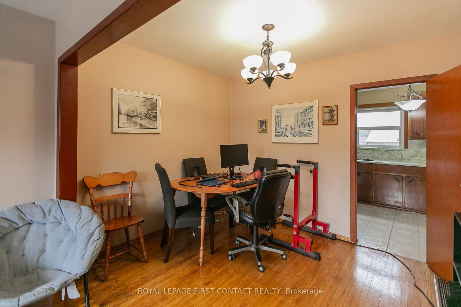 Listing Image 6