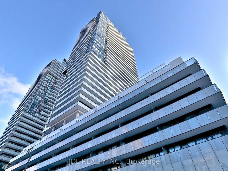 home for lease on 3210-161 Roehampton Avenue