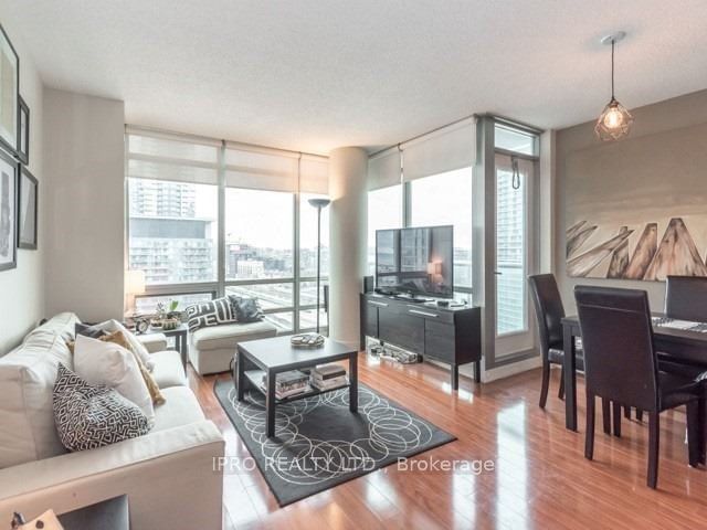 home for lease on 2008-81 Navy Wharf Court