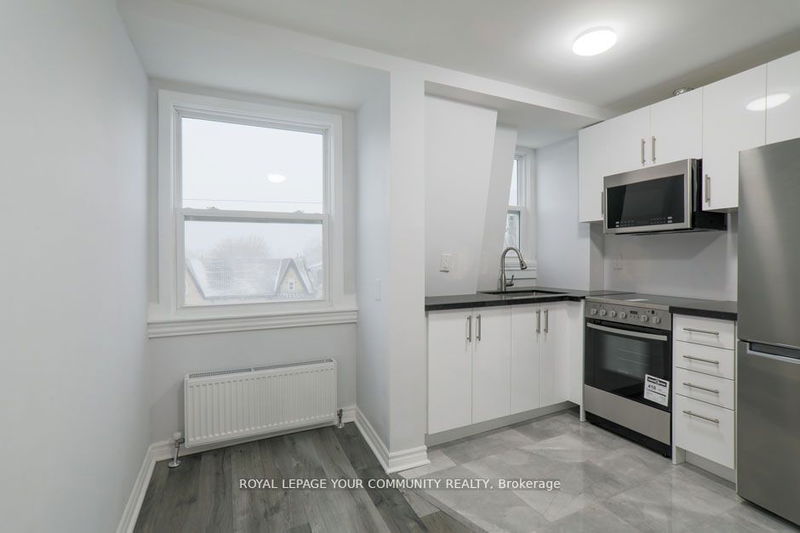 home for lease on 301-210 Carlton Street