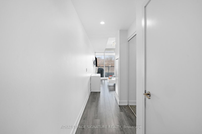 409 - 170 Chiltern Hill Rd, Toronto, M6C 0A9 | Image 2
