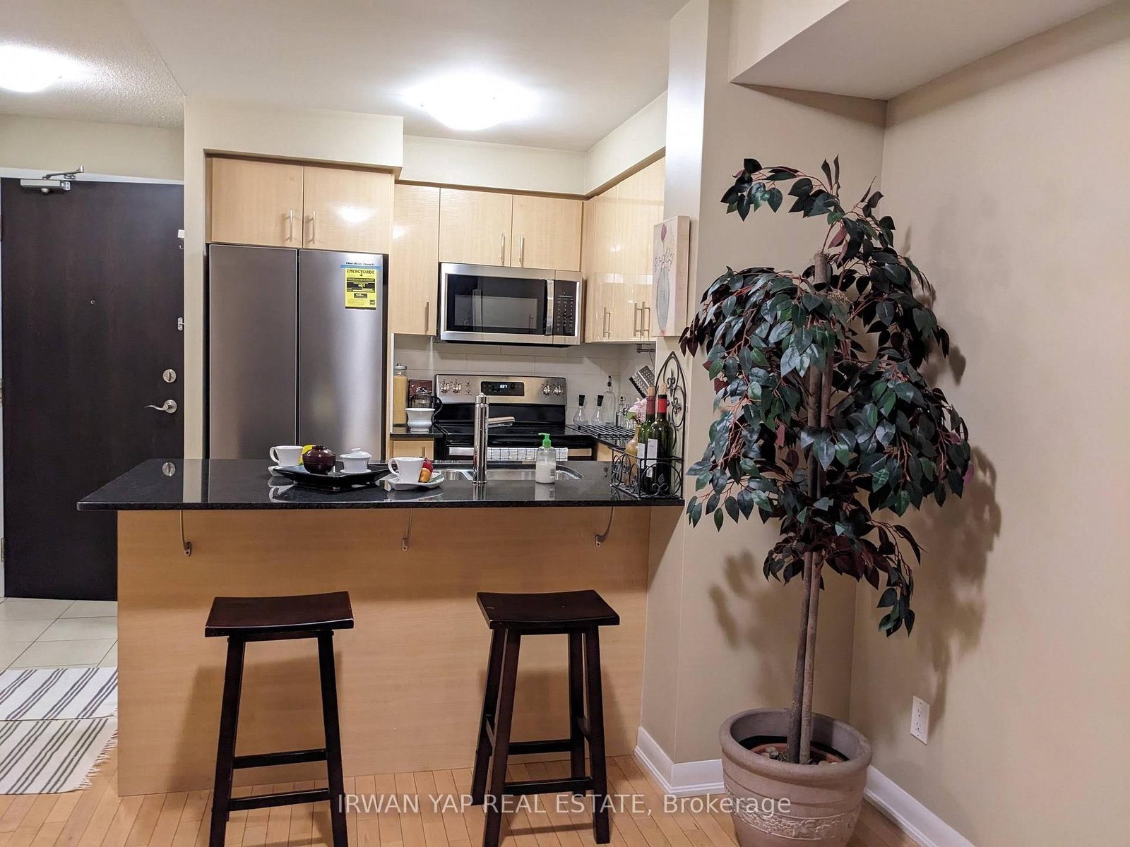Listing Image 5
