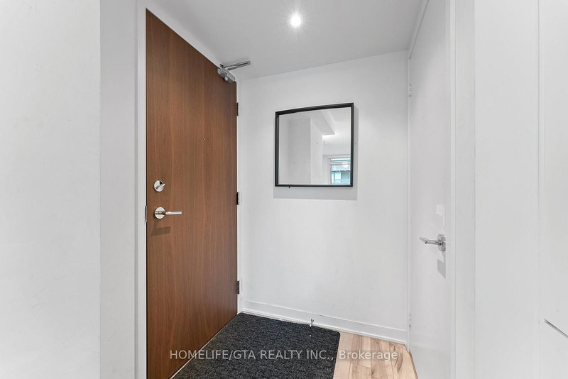 705 - 70 Queens Wharf Rd, Toronto, M5V 0J2 | Image 3