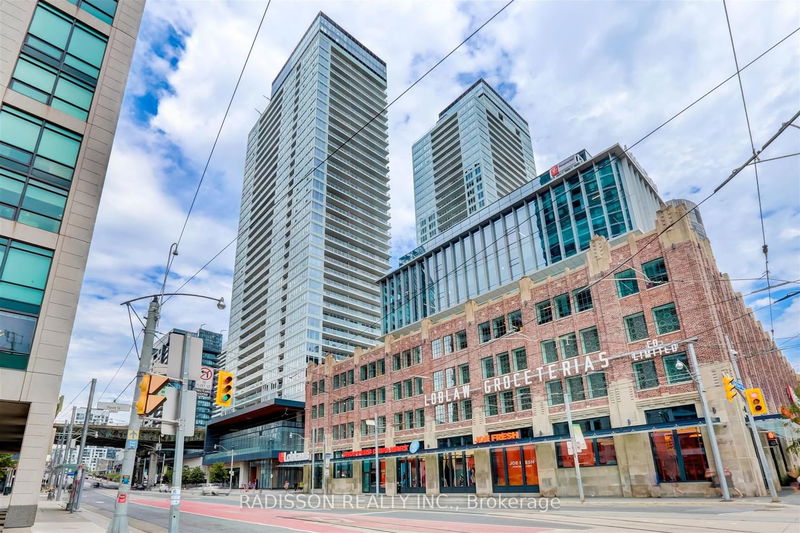home for lease on 711-19 Bathurst Street