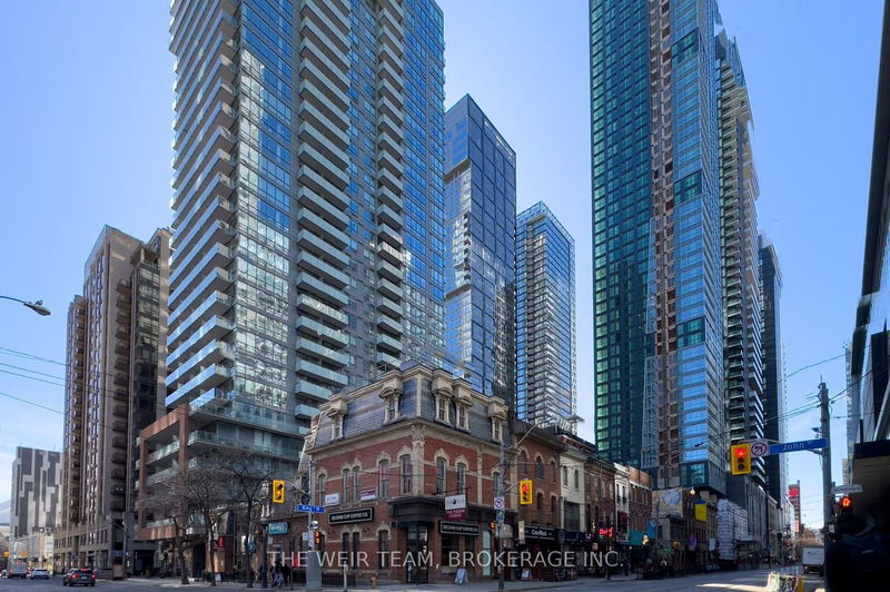 home for lease on 1413-35 Mercer Street