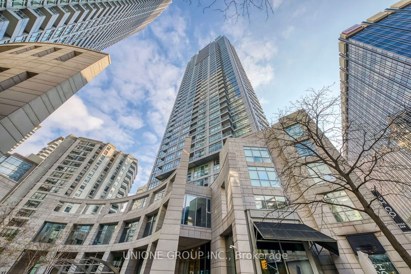 home for sale on 911-2181 Yonge Street