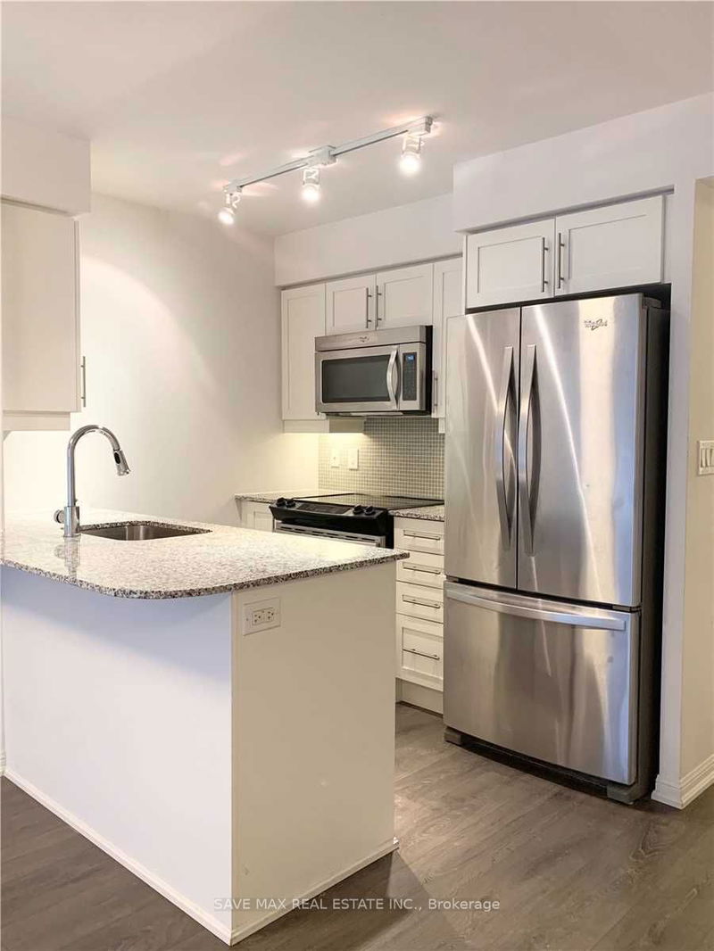 home for lease on 633-38 Grand Magazine Street
