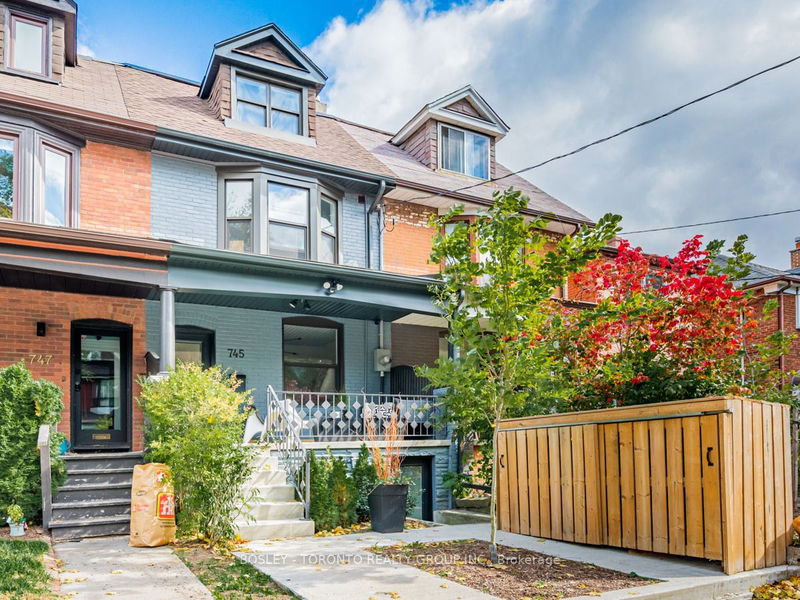 home for lease on Lower-745 Euclid Avenue