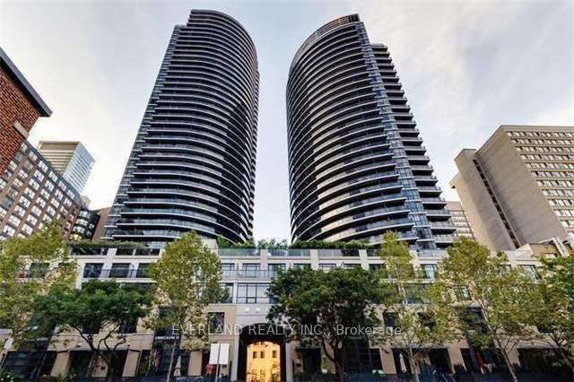 home for lease on 1002-25 Carlton Street