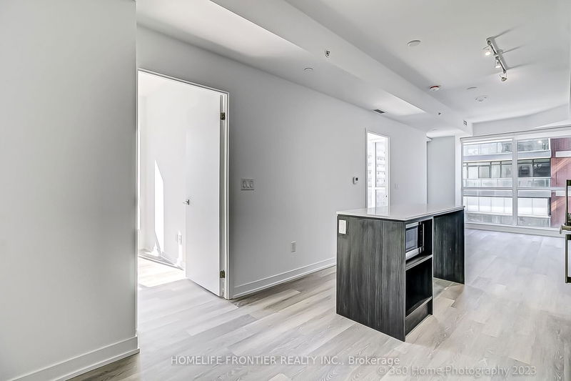  731 - 31 Tippett Rd  Toronto, M3H 0C8 | Image 24