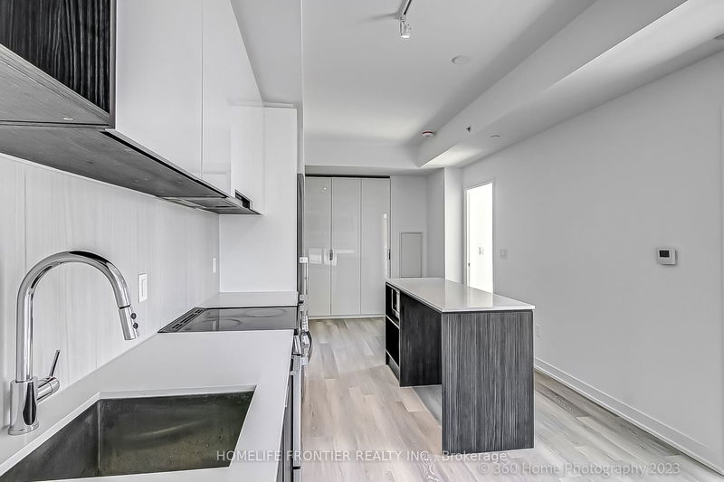  731 - 31 Tippett Rd  Toronto, M3H 0C8 | Image 4