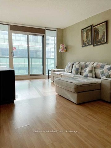 home for lease on 3908-30 Grand Trunk Crescent