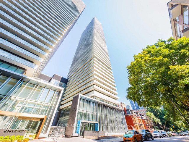 home for lease on 701-50 Charles Street E