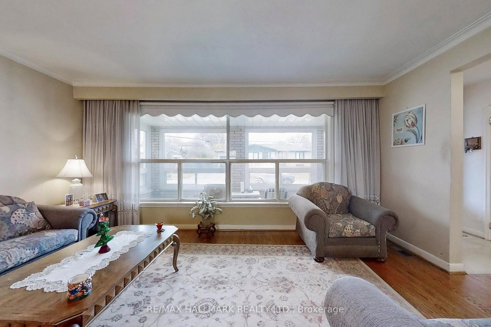 Listing Image 7