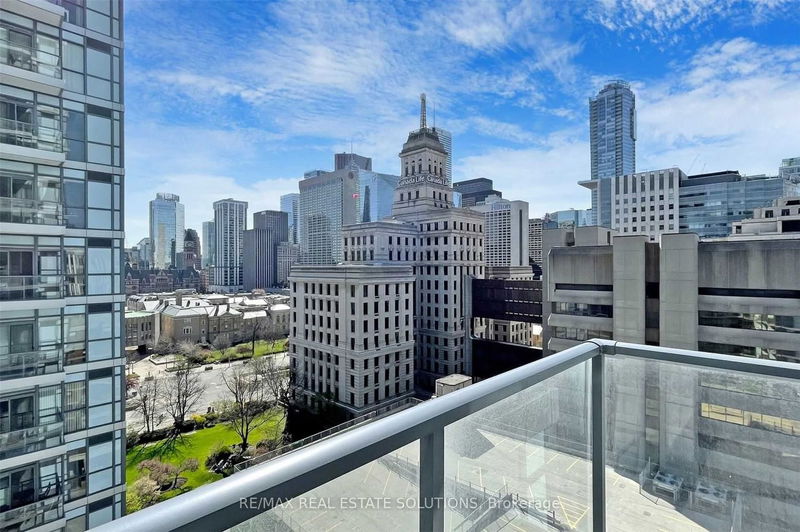 home for lease on 1303-210 Simcoe Street