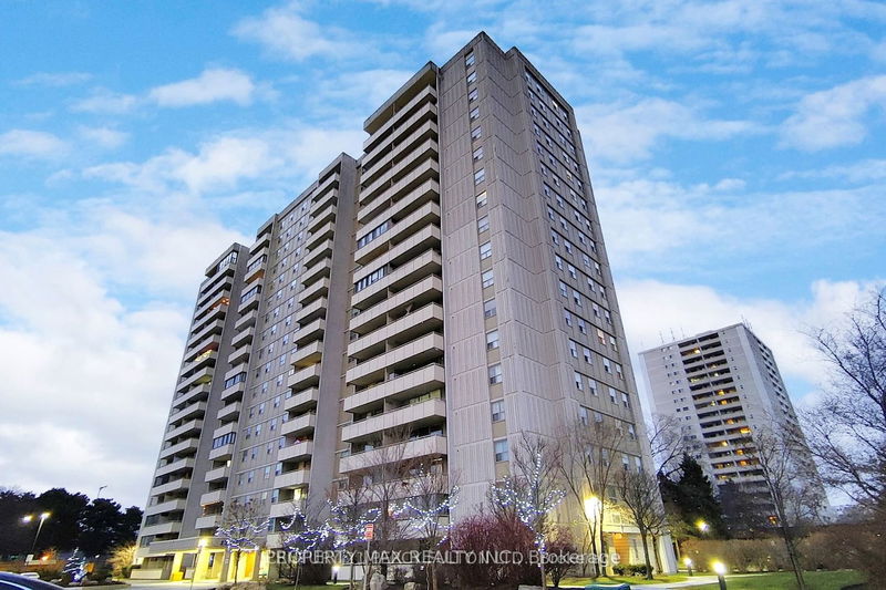 home for lease on 1008-1338 York Mills Road