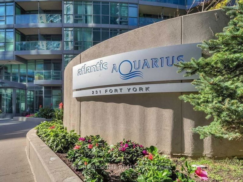 home for lease on 618-231 Fort York Boulevard