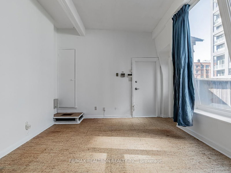 3rd Fl. - 6 Clarence Sq, Toronto, M5V 1H1 | Image 3