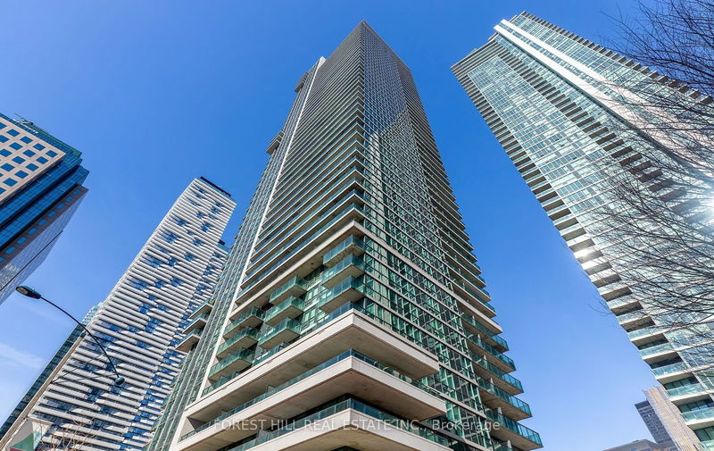 home for lease on 318-33 Bay Street