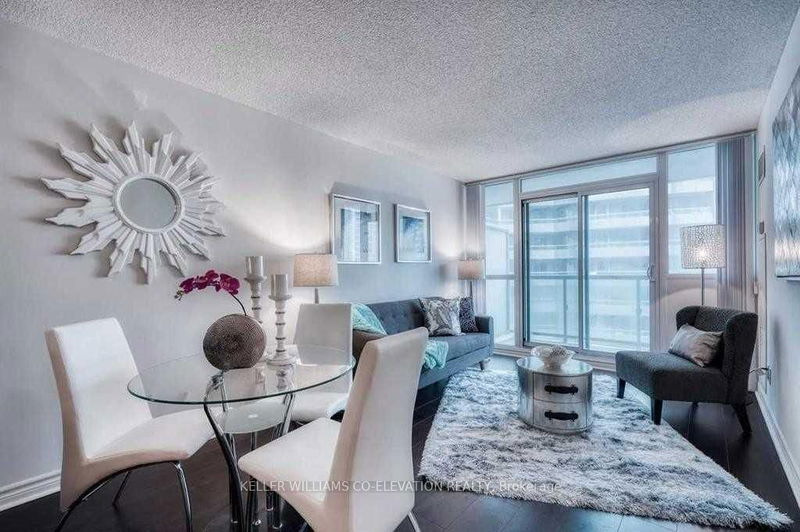 home for lease on 903-25 Lower Simcoe Street