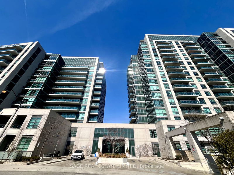 home for lease on 712-35 Brian Peck Crescent