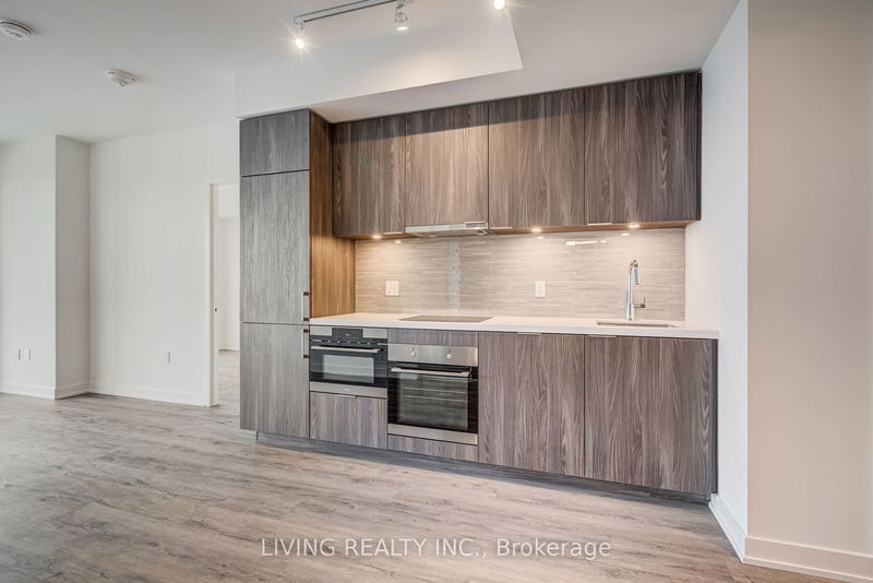 home for lease on 1601-15 Queens Quay E