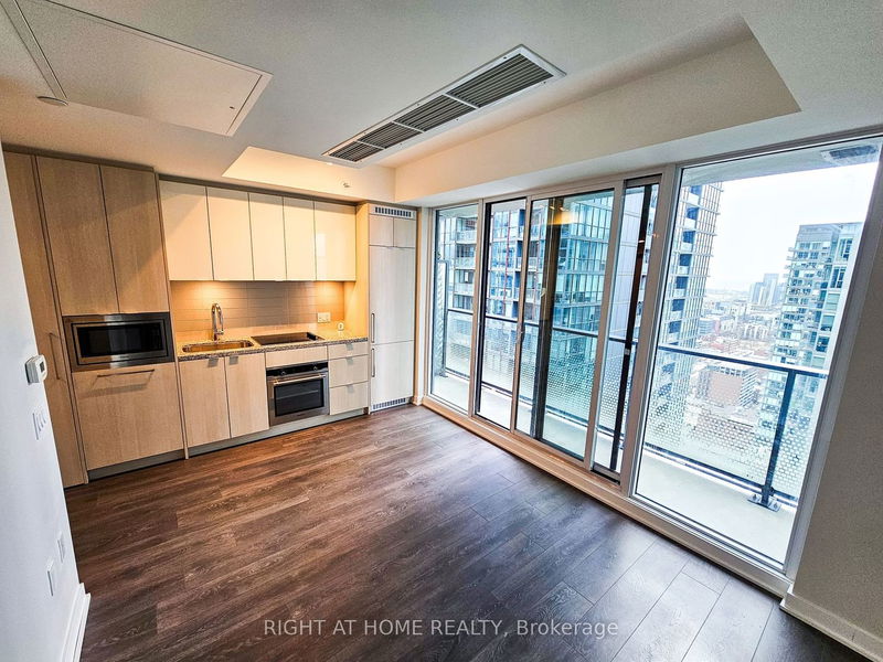 home for lease on 3907-115 Blue Jays Way